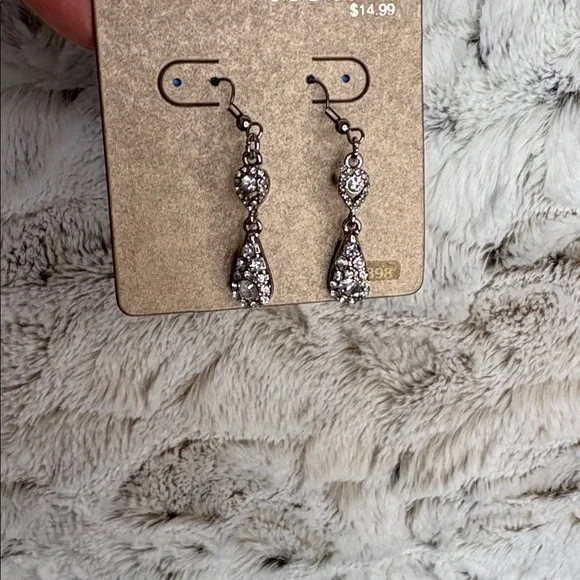Silver Tone Tear Drop Earrings - Picture 3 of 5
